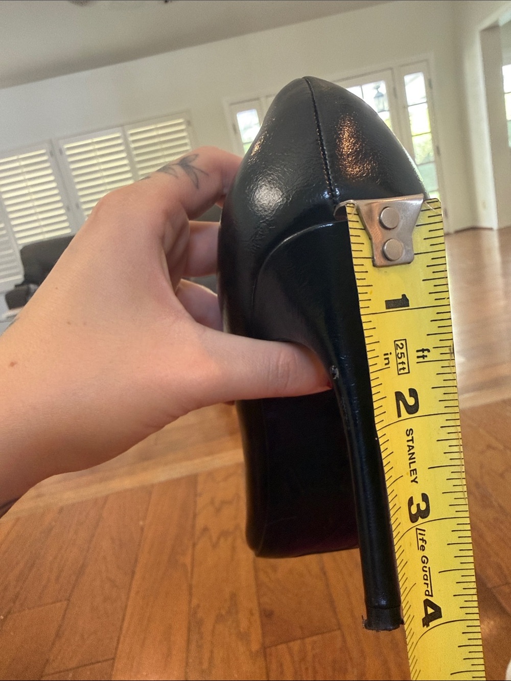 Zara Pointed-Toe Stiletto Pumps - Women's - Picture 7 of 8